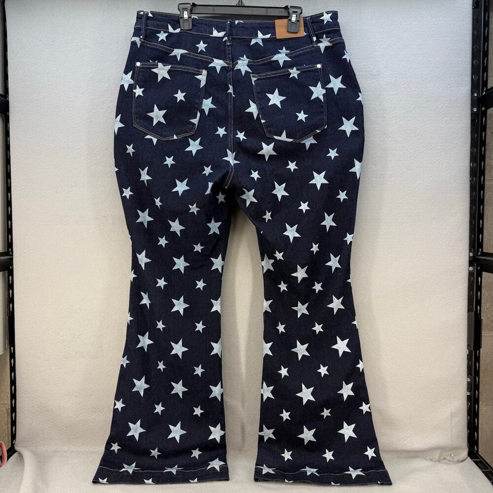 Judy Blue Jeans Women's 20W Dark Blue Star Print Flare Leg Tall Jeans Patriotic - Picture 2 of 15